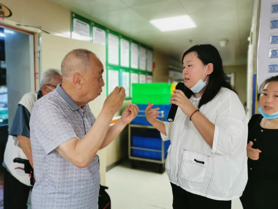 强化饮食结构，保障晚年健康！福州国德康养开展六月长者膳食会